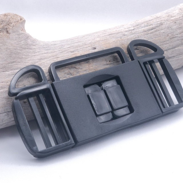 Black 3-Way Plastic Buckle - Maison Klem